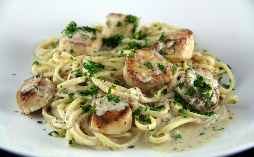 1542592370_lemonscallops.thumb.jpg.c1a726bd25ae69e1d4510363141f302b.jpg