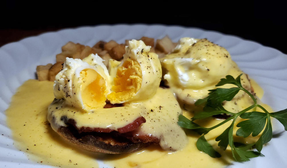 1702767054_EggsBenedictDecember16th2019.thumb.jpg.df471e5391628590b06aba218075def0.jpg