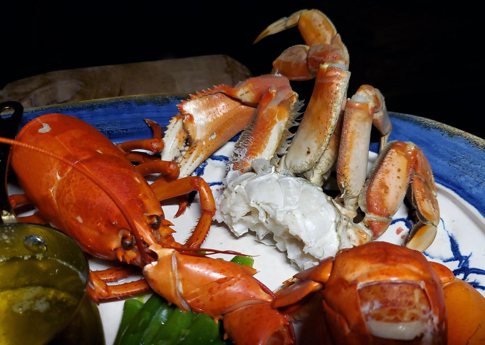 674284640_LobsterandDungenessCrabDecember31st20193.thumb.jpg.5d139cf1622f7629614627ac65b42d8e.jpg