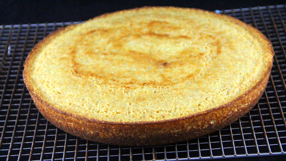 cornbread.thumb.jpg.36d4b0480ea5fd7e89d93eed3361af04.jpg