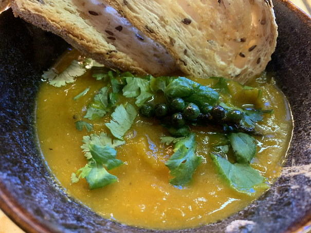 1497015272_CurryButternutSquashSoup0723.jpg.f832724c112b049dbedfc4f6d1dd834e.jpg