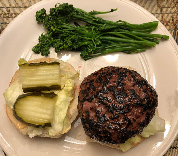 burger-broc2.jpg.c59f8b07e7e6aca7563477ba58affc7b.jpg