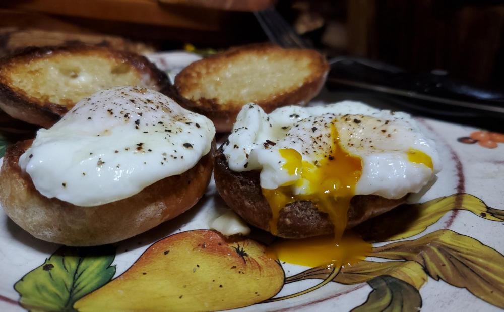 828117973_PoachedEggsonhomemadetoastedsourdoughJune21st20201.thumb.jpg.77942a1590b11731e6704bb1288b4c65.jpg