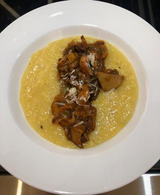 966780498_Mushroomstewpolenta05-31.jpeg.7c4e561e13b8dc17a487b73de0e6b8e3.jpeg