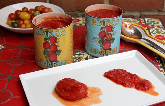 bianco-tomatoes-open-3.jpg.cffedd05a46b5b63cb73c4bb410f14dc.jpg