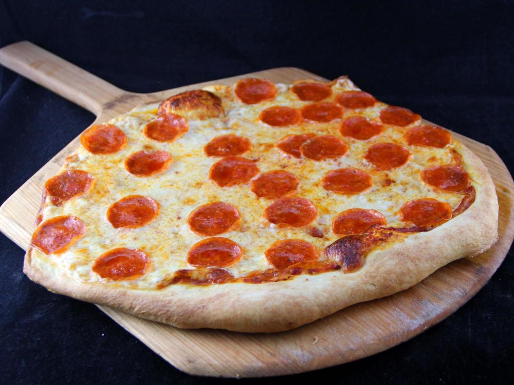 pepperoni.thumb.jpg.5b3a80c41864431f9c96b843f069534b.jpg