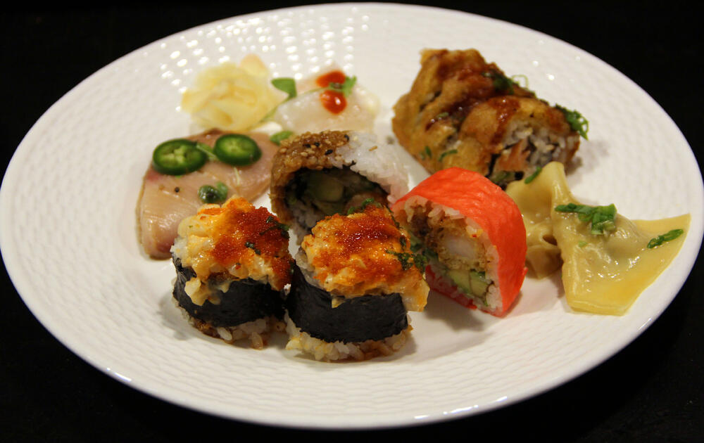 sushi.thumb.jpg.d00aa23d67e7ee72fbf126db48a501a2.jpg