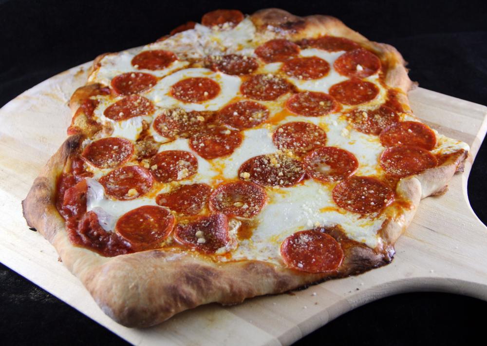 358273176_pepperonipizza.thumb.jpg.7429ebb6768c964e9480419058e13154.jpg