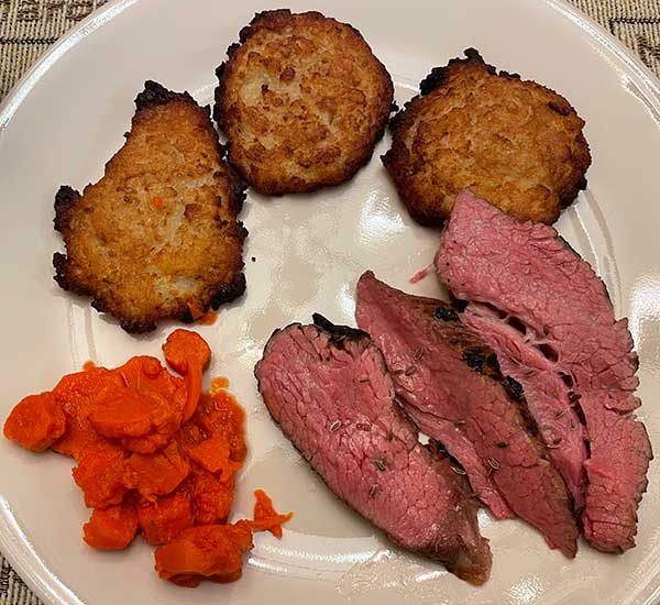 tri-tip-latkes.jpg.cc7c6418d71e0d1f875776c68cbf5541.jpg