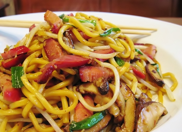 Chinese BBQ Pork Lo Mein.JPG