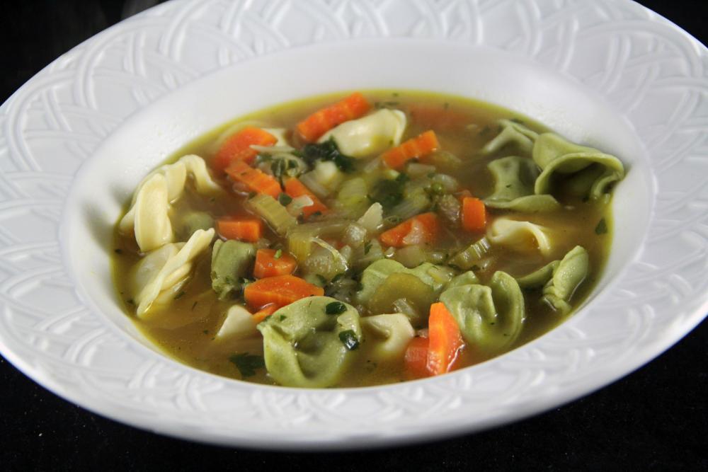 2114063675_chickentortellinisoup.thumb.jpg.ba01a7d9e6c9cb321f3494ec313868b6.jpg