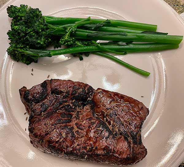 sirloin-broc2.jpg.d3f4ee121c08c6340f487d354b7f96ce.jpg