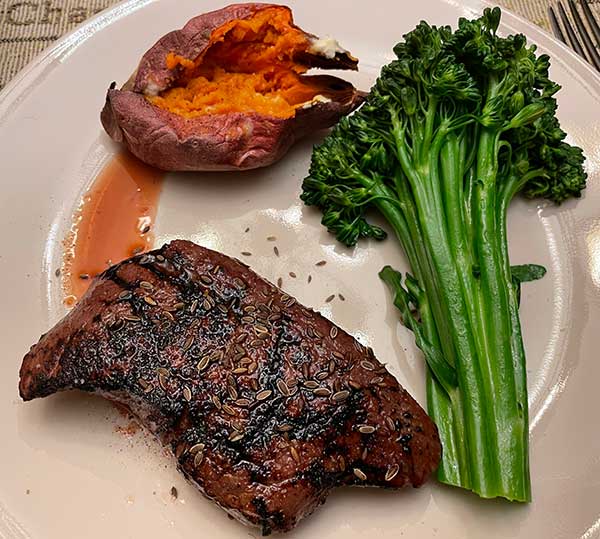 tt-steak-broc-4.jpg.301dc9b9c87f1637d8f44234e6ff968c.jpg