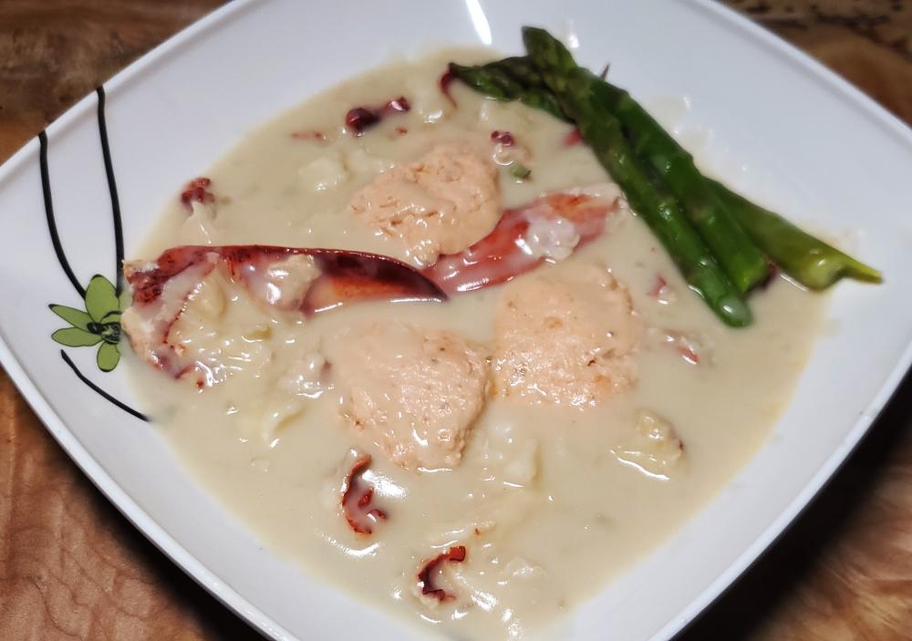 479085472_SalmonQuenellesinaLobsterSauceMarch22nd2021.thumb.jpg.cc69df0d8f28cce19d7f8c738d0c779a.jpg