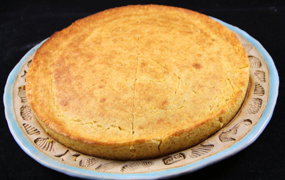 cornbread.thumb.jpg.96d435dd11a2835f668aa9a9e31f373e.jpg