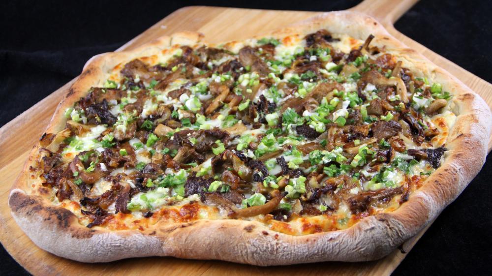 483742086_wildmushroompizza.thumb.jpg.a9cab34f0ddb32c90236eb30a1cb54a6.jpg