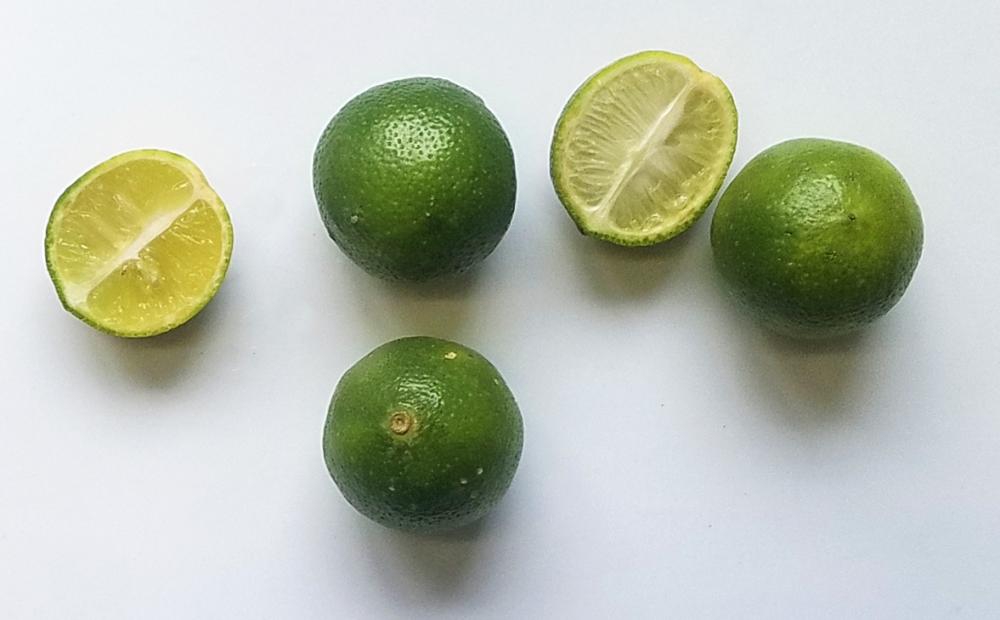 limes.thumb.jpg.3863f5627951ced59f29ce0df7f7524b.jpg