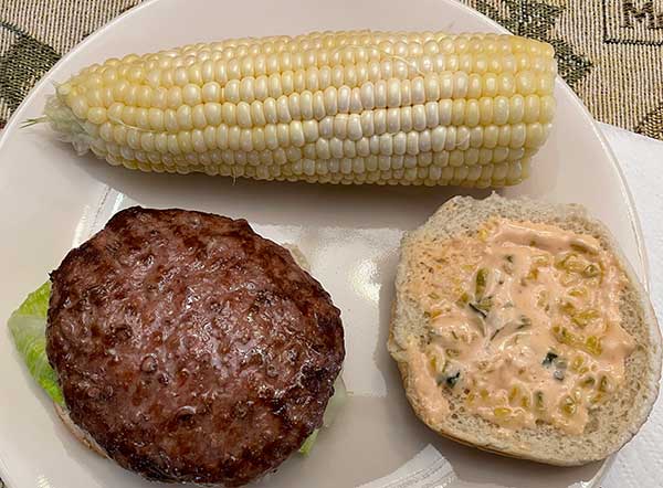 burger-corn2.jpg.e42ec2400ae9bc6eb9f8511fbbd16ddd.jpg