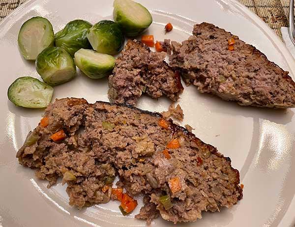 meatloaf-brus3.jpg.aa9253b97c1449e0afd6f10c1611319d.jpg