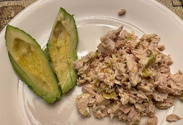 tuna-avocado.jpg.dc49d55731e714672e2428f3d0e0ed69.jpg