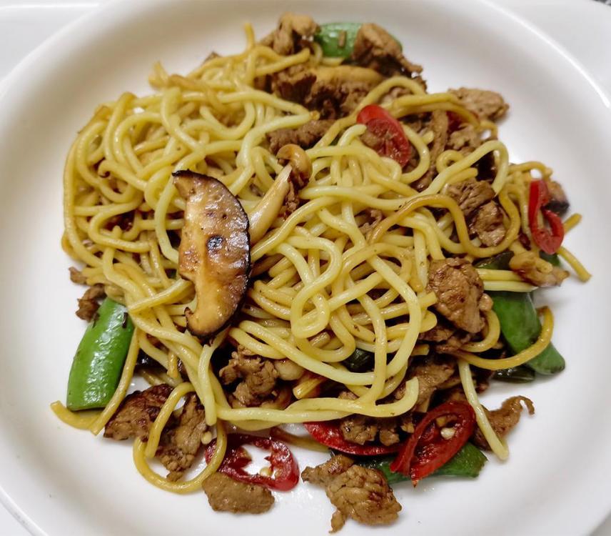 noodles1024.thumb.jpg.ad4b546eb8c455902070143c58eafe0f.jpg