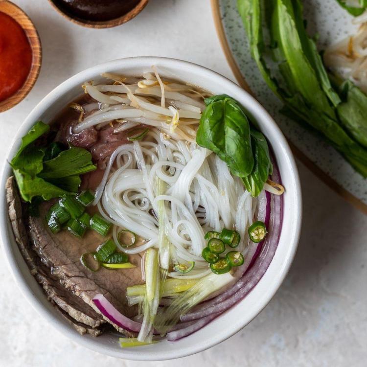 pho-bo-soup-vietnamese-recipe-695196-hero-03-0fca703b0af6435e96e7da8f29c2d649.jpg