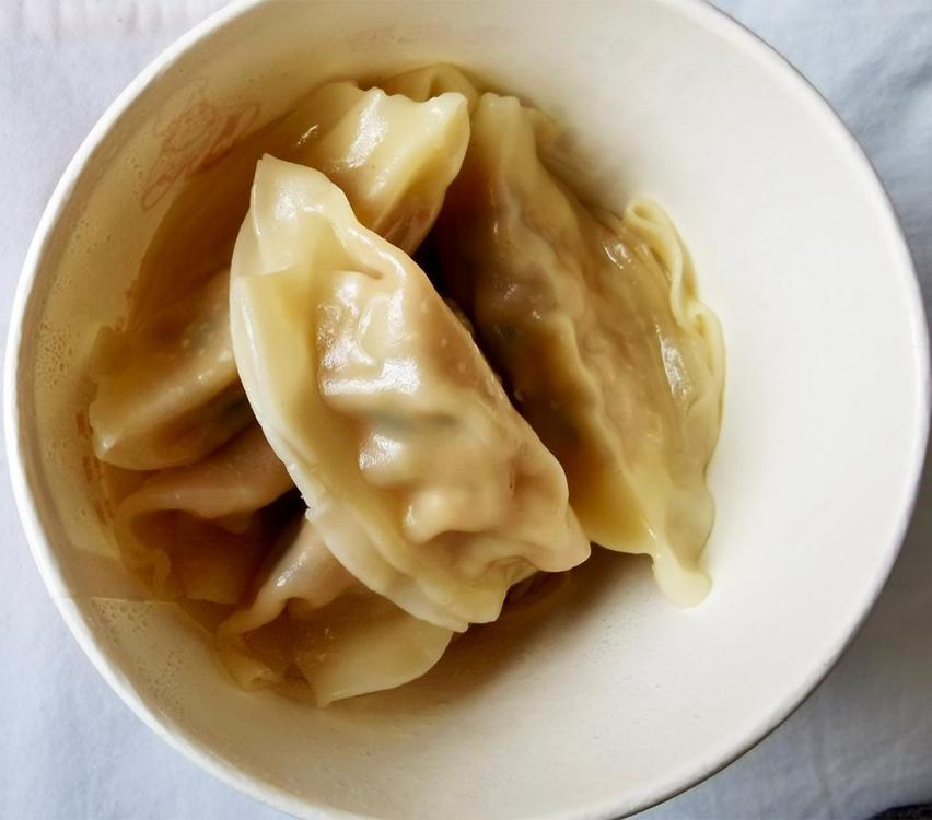 jiaozi.thumb.jpg.2d1669ef3798fefe18f3bbe6d6e9be7f.jpg