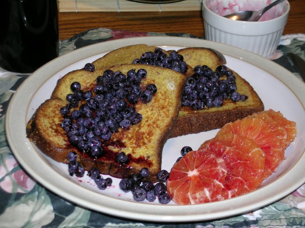 FrenchToastwithBlueberriesandBloodOrange.thumb.JPG.8ce781506f5594eb136b7cd33251c92c.JPG