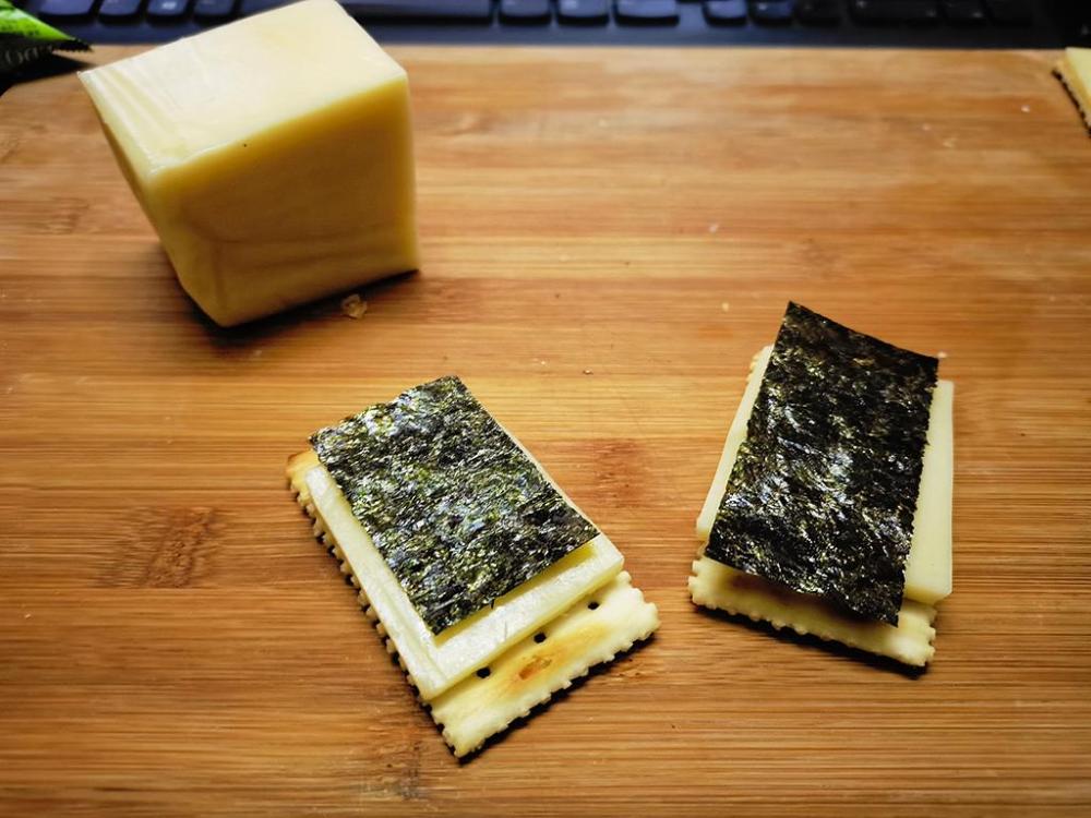 cheese crackers nori.jpg