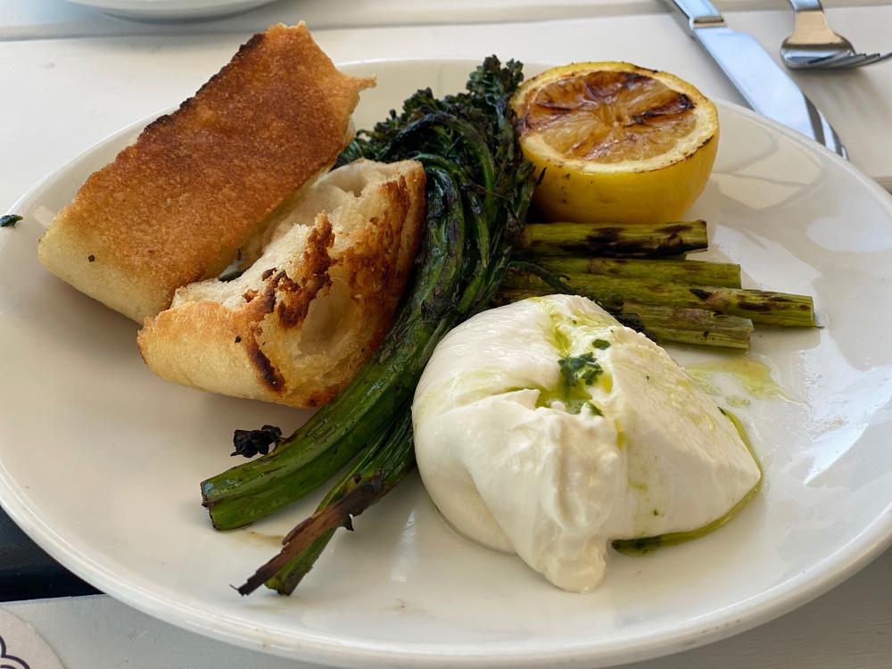 pepesburrata.thumb.jpg.4a19e2047f1d4884d8df491173f795c2.jpg