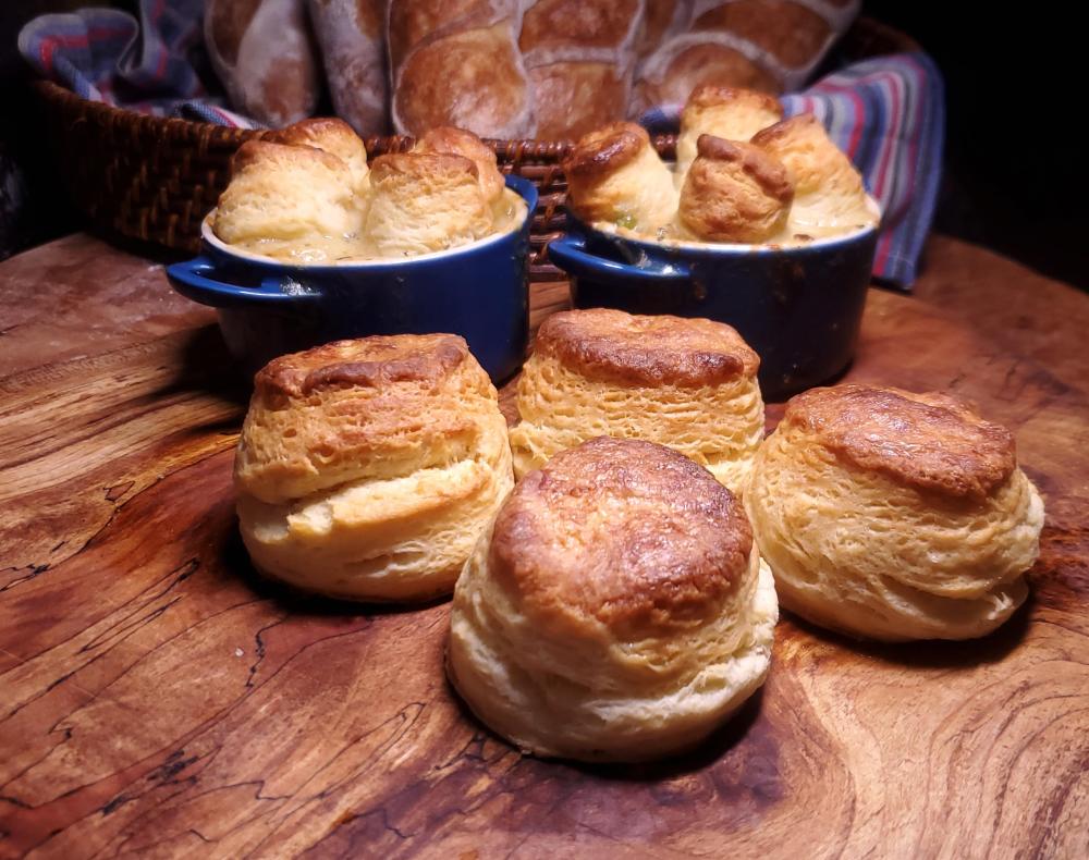 ChickenPotPieminiswithbiscuittoppingNovmeber20th20231.thumb.jpg.6a7802b82722213ee2ebe1d884f39796.jpg
