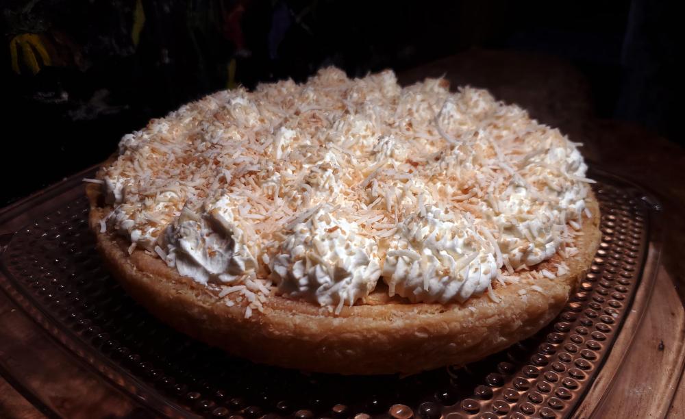 MayDawsonsHoosierSugarCreamPiewithCoconutNovember14th20232.thumb.jpg.9d4b1b24f39c43095799ac147d8f576e.jpg