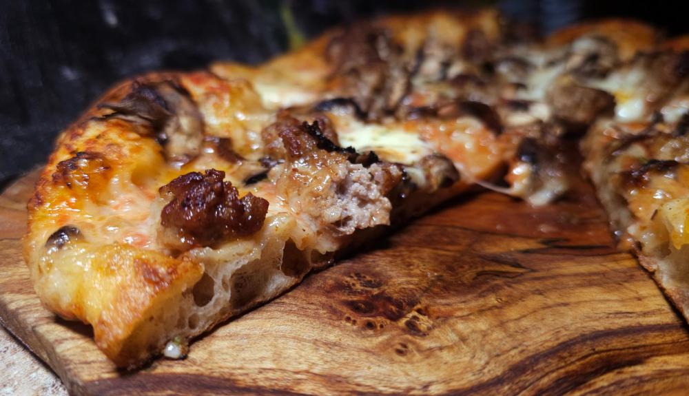 ItalianSausageMushroomPizzaFebruary19th20242.thumb.jpg.dcdb33d137fa5efc3c847376592db34e.jpg