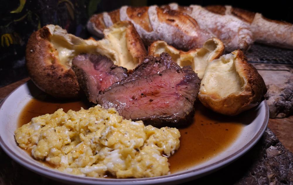 LeftoverroastbeefandyorkshirepuddingwithscrambledeggsFebruary1st2024.thumb.jpg.4786fae2a0742e33829e477e2317e3b4.jpg