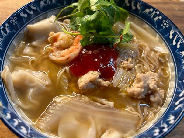 WontonSoup3790.jpg.bb1a9087f34256d9ae68e7bdf76f6e92.jpg