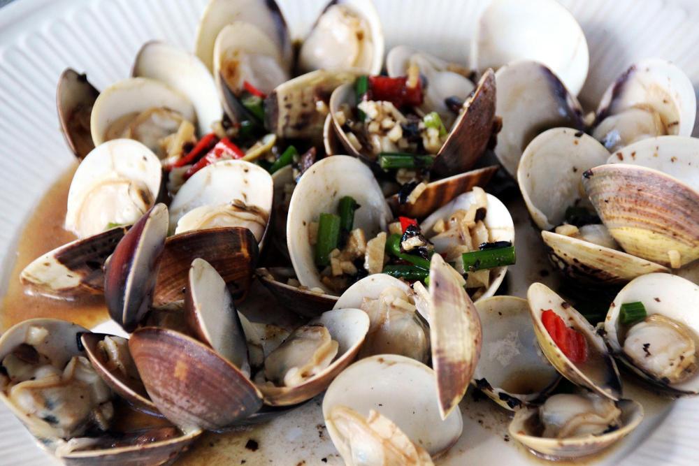 Blackbeanclams.thumb.jpg.7a584ed56b83c8a546648ea65adfa920.jpg