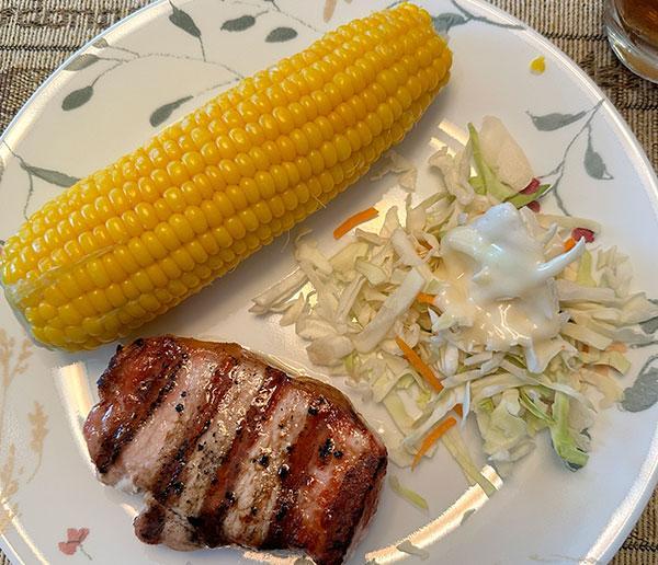 pork-chop-corn9.jpg.967776296ab307974aae31300ab1de6e.jpg