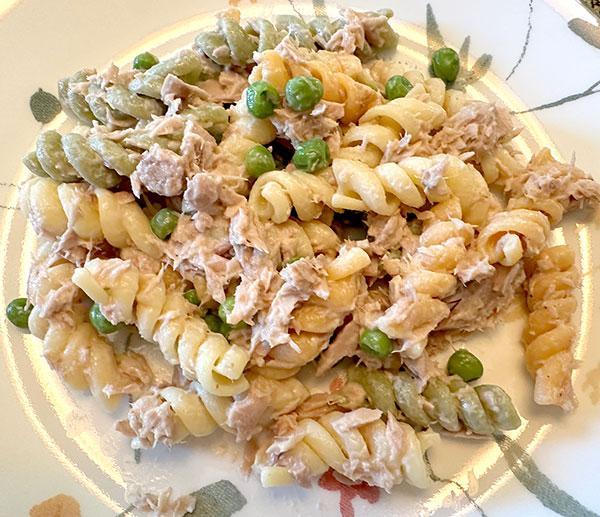 tuna-pasta-salad.jpg.f1edecc89f599acafa7c8cbe3b7dedc0.jpg