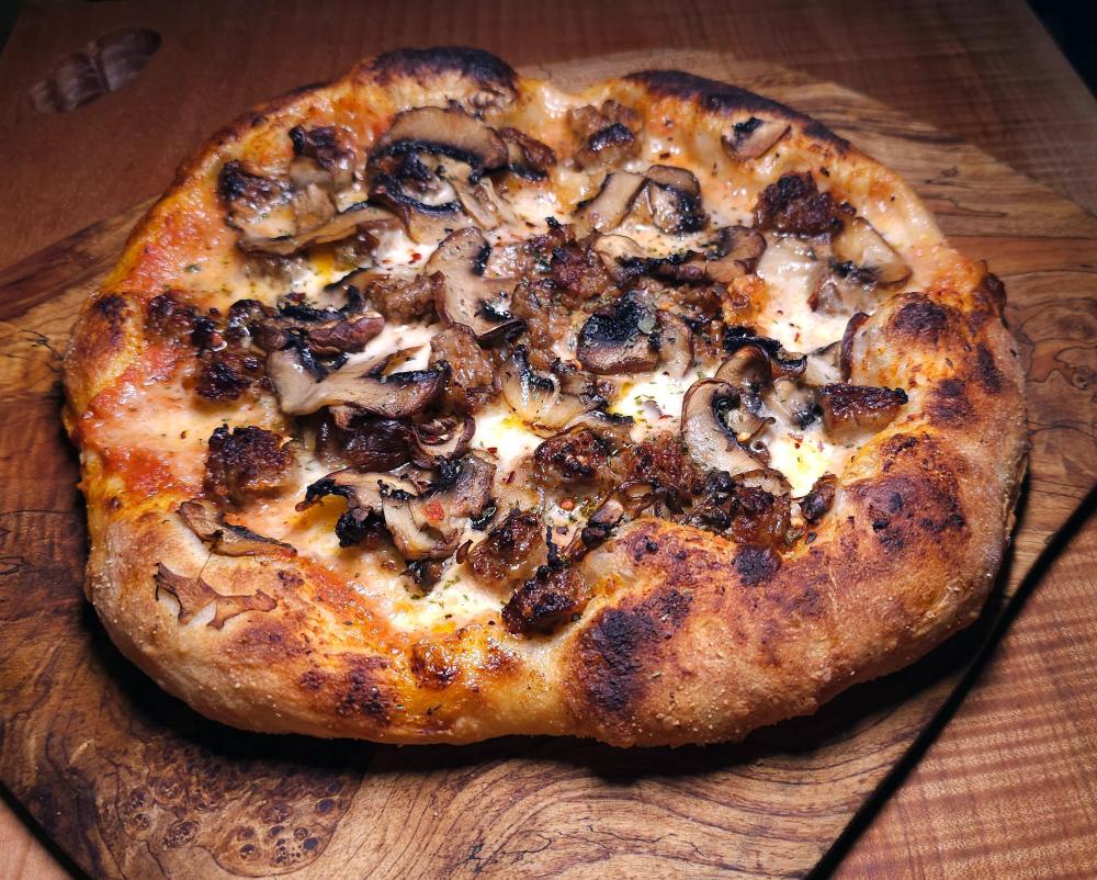 ItalianSausageandMushroomPizza2daydoughSeptember4th20241.thumb.jpg.0bc547ca2de7a5660e4969c70a100b79.jpg