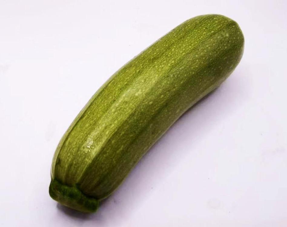 courgette.thumb.jpg.66a4fd4ee69248263a9ae5f2e5a2d529.jpg