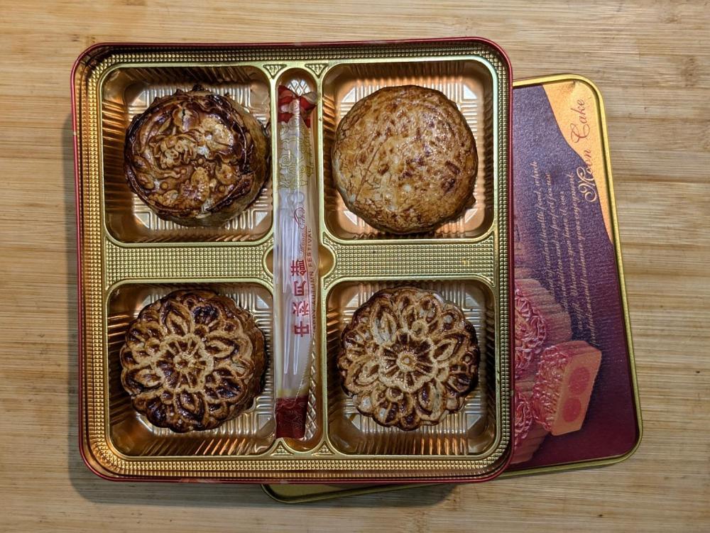 mooncake2024b.thumb.jpg.680533f966cf77bfe66ad7f1dad903d8.jpg