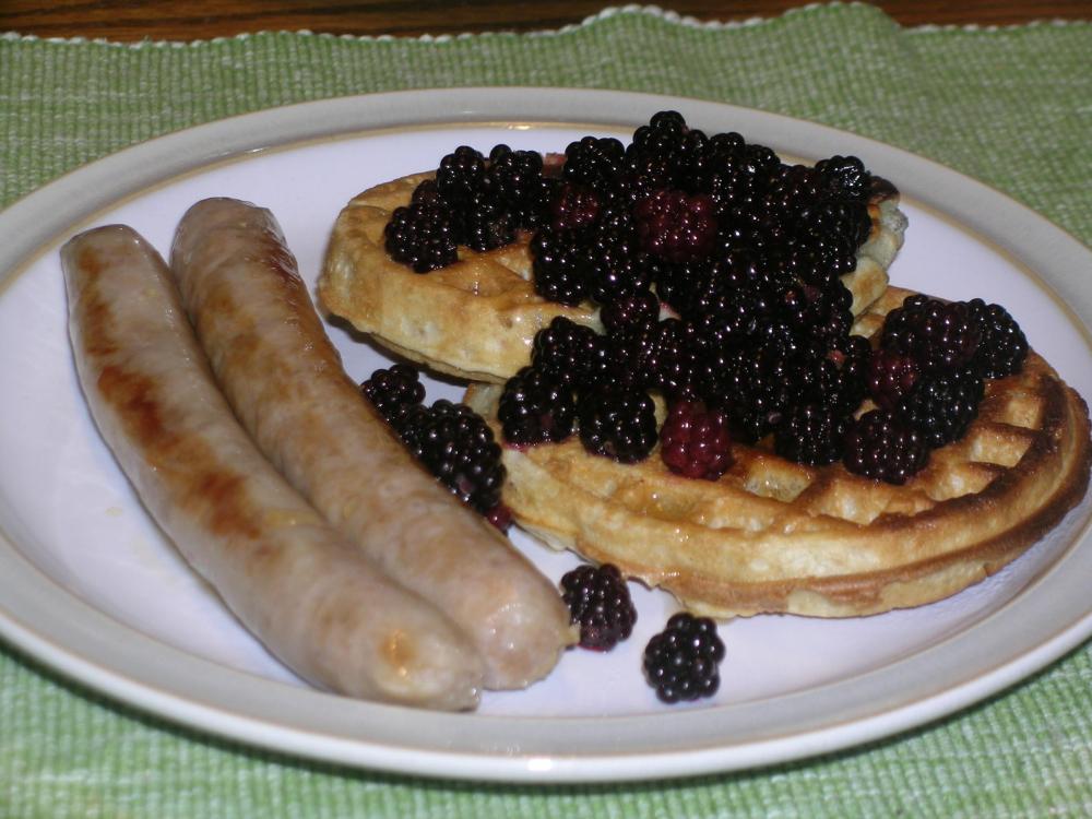 WafflesBlackberriesandSausage.thumb.JPG.f31c88f67fc7de78635544295230396d.JPG