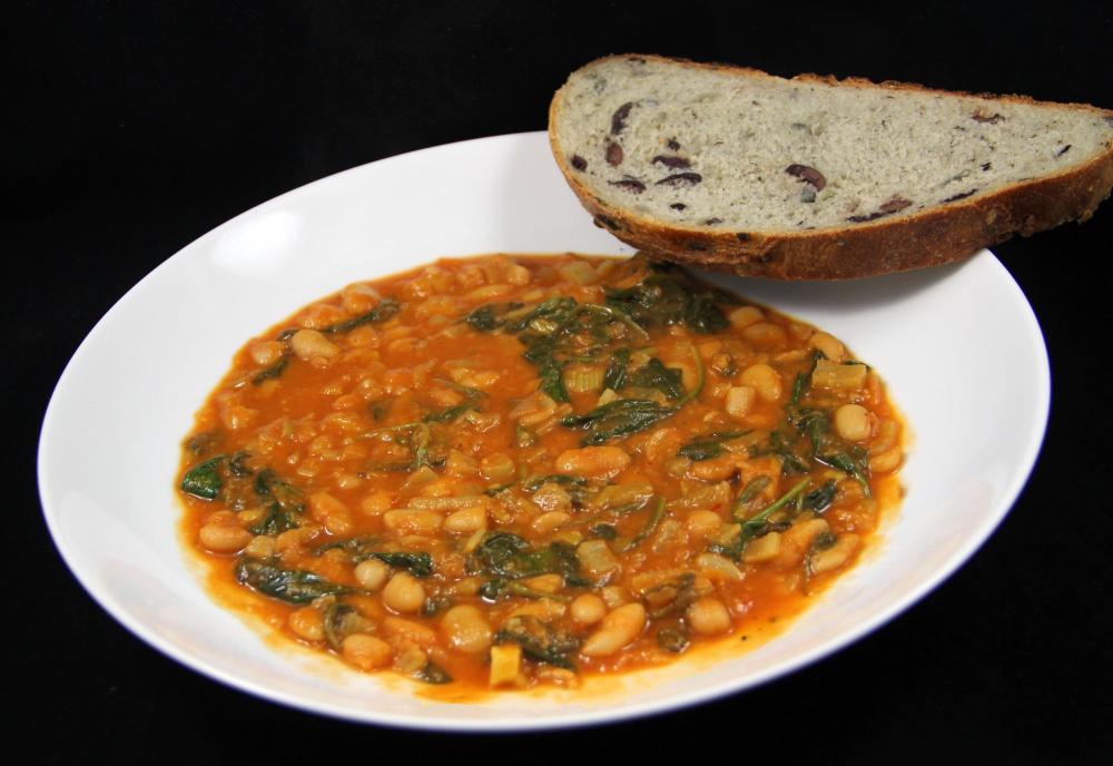 whitebeanstew.thumb.jpg.3893ef0136c8f4acf522d7d51308fa99.jpg