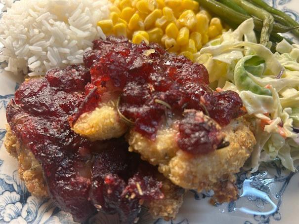 CranberryChickenThighs7945.jpg.14531aec055199b109ca9fc3b045b972.jpg