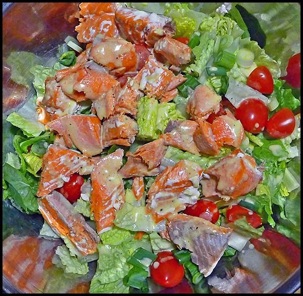 Salad.jpg.30cc7a160253ddf44c7b474ea025bf1e.jpg