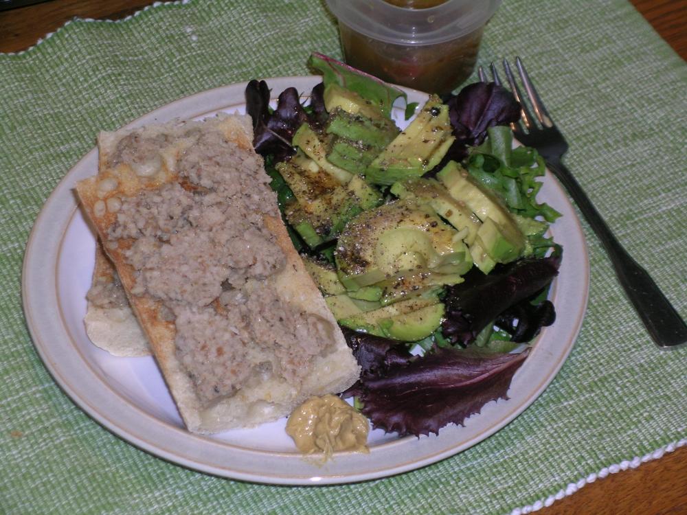 CretonsonToastedBaguettewithAvocadoSalad.thumb.JPG.97e588b72d8f665af6e78842eb845663.JPG