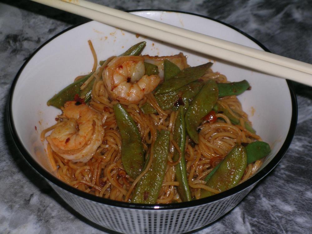 ShrimpSugarSnapsandNoodlesinChiliOil.thumb.JPG.59892bcd55bd838f9ca1c50f2872d2b2.JPG