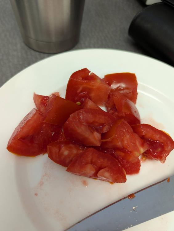 tomato.jpg