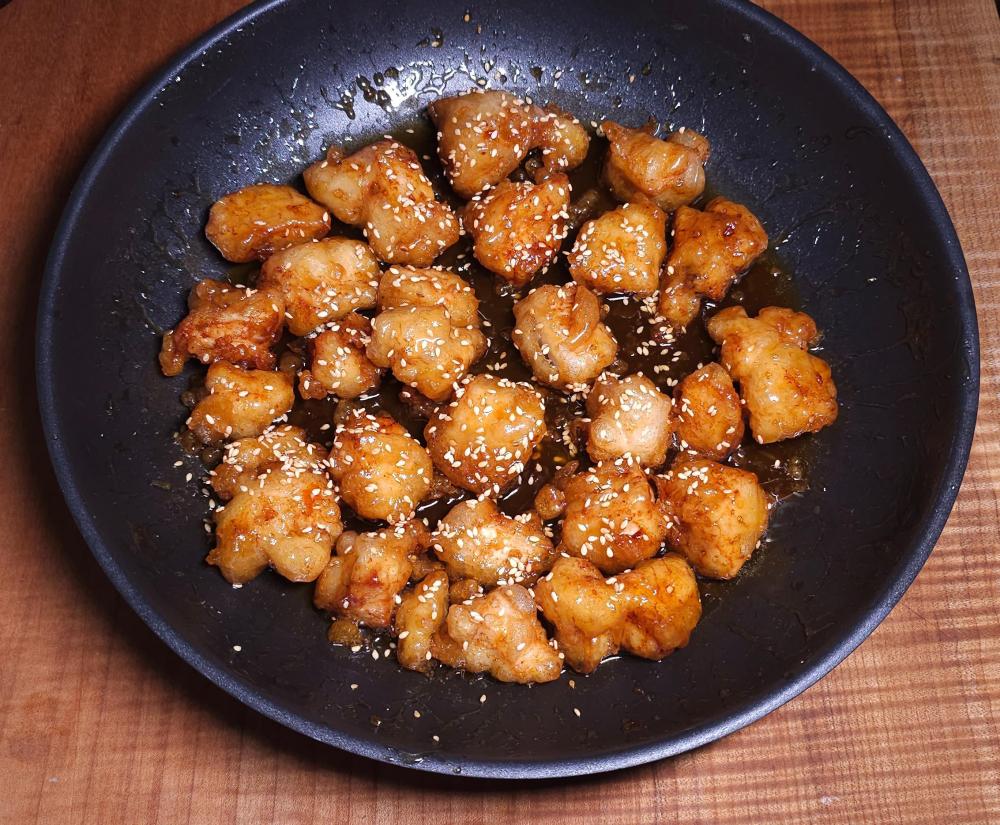 Sesame chicken with honey garlic sauce September 2nd, 2025 1.jpg